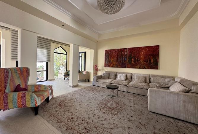 962501 - Property Image 2