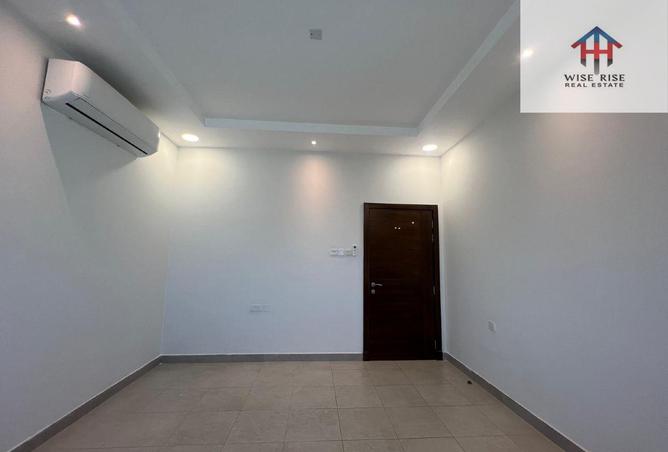 966434 - Property Image 2