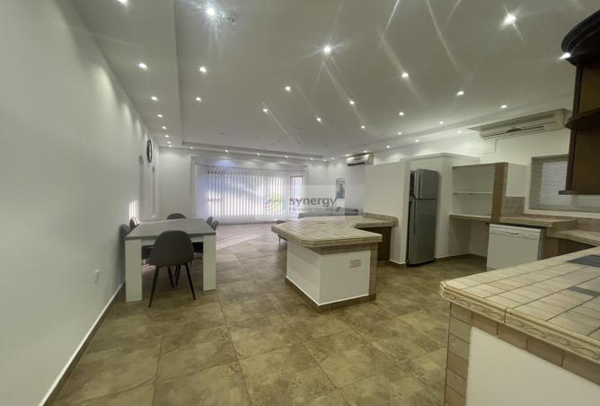 954796 - Property Image 3