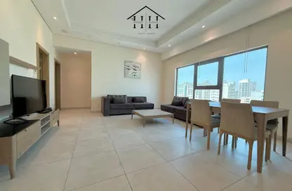 Apartment - 2 Bedrooms - 3 Bathrooms for rent in Al Juffair - Capital Governorate