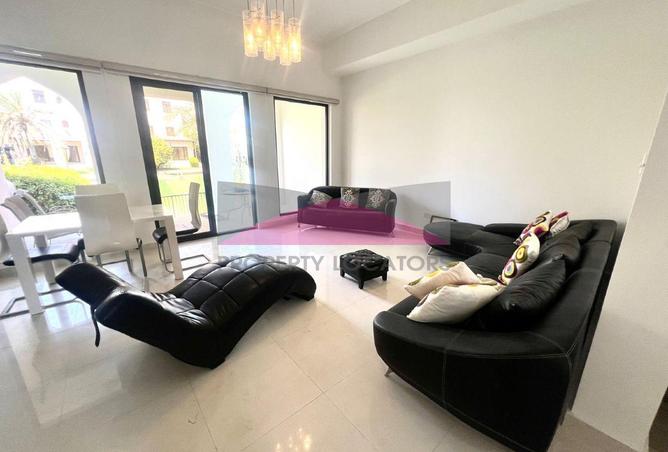 951915 - Property Image 2