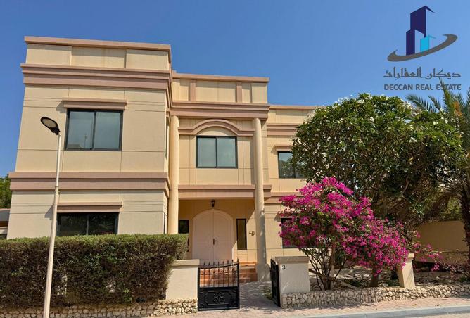 963794 - Property Main Image