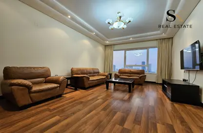 صورة لـ غرفة المعيشة شقة - 2 غرف نوم - 3 حمامات للايجار في أبراج اللولو - المنامة - محافظة العاصمة ، صورة رقم 1