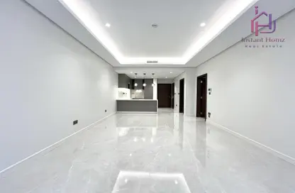 Apartment - 1 Bedroom - 2 Bathrooms for sale in Canal View - Dilmunia Island - Muharraq Governorate