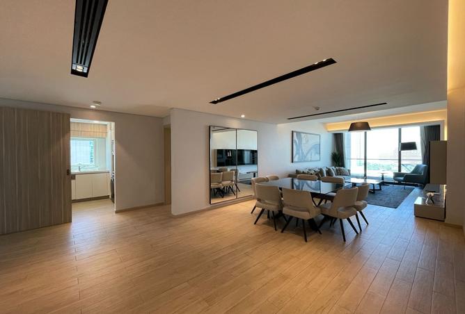 950764 - Property Image 2
