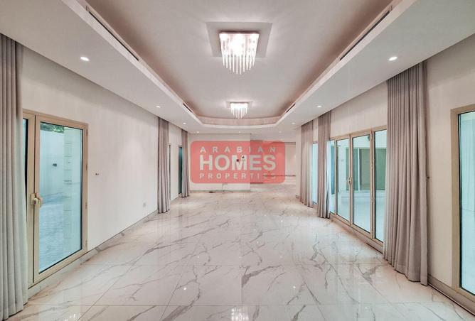 971361 - Property Image 3