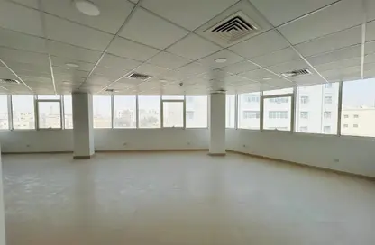 Office Space - Studio - 2 Bathrooms for rent in Um Al Hasam - Manama - Capital Governorate