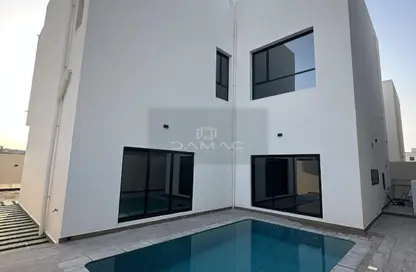 Villa - 4 Bedrooms - 5 Bathrooms for sale in Tubli - Central Governorate