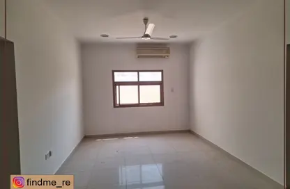 Apartment - 3 Bedrooms - 2 Bathrooms for rent in Galali - Muharraq Governorate