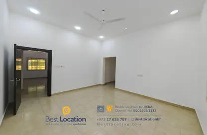 Office Space - Studio - 2 Bathrooms for rent in Tubli - Central Governorate