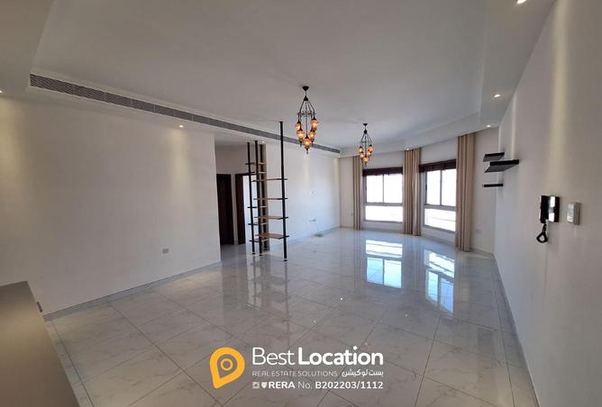 957187 - Property Image 2