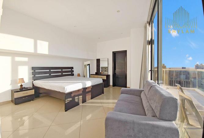 978567 - Property Image 2