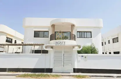 Office Space - Studio - 3 Bathrooms for rent in Mahooz - Manama - Capital Governorate