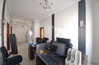 Office Space - Studio - 2 Bathrooms for rent in Bu Kowarah - Riffa - Southern Governorate