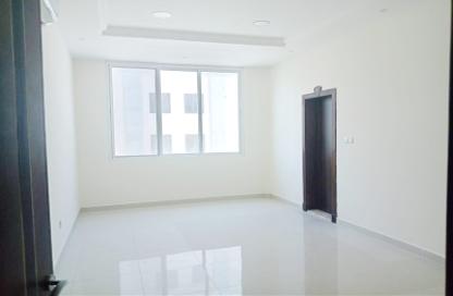 Apartment - 3 Bedrooms - 5 Bathrooms for rent in Hidd - Muharraq Governorate