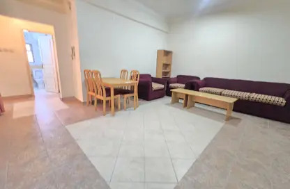 Apartment - 2 Bedrooms - 2 Bathrooms for rent in Manama Downtown - Manama - Capital Governorate