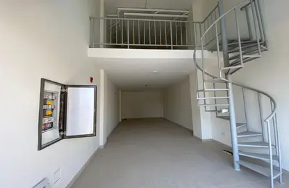 Show Room - Studio - 1 Bathroom for rent in Tubli - Central Governorate