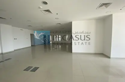 Empty Room image for: Office Space - Studio - 4 Bathrooms for rent in Seef - Capital Governorate, Image 1