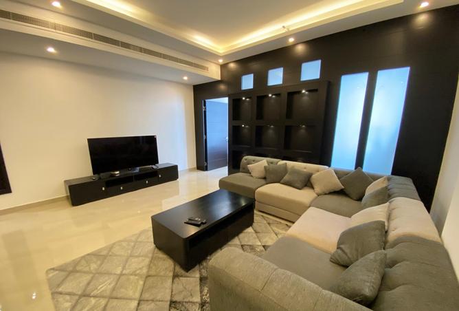 975706 - Property Image 3