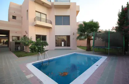 Pool image for: Villa - 5 Bedrooms - 5 Bathrooms for rent in Saar - Northern Governorate, Image 1