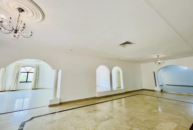 957674 - Property Image 3