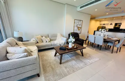 Apartment - 3 Bedrooms - 5 Bathrooms for rent in Reef Island - Capital Governorate