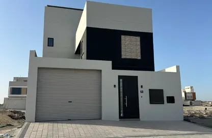 Villa - 4 Bedrooms - 4 Bathrooms for sale in Hamala - Northern Governorate