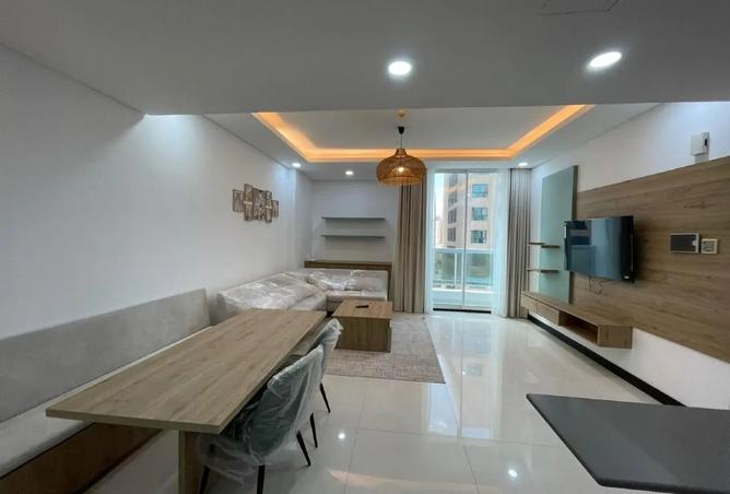 982746 - Property Image 2