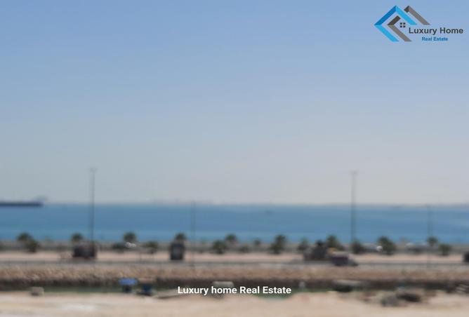 985341 - Property Image 2