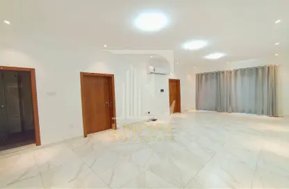 Apartment - 2 Bedrooms - 2 Bathrooms for rent in Saar - Northern Governorate