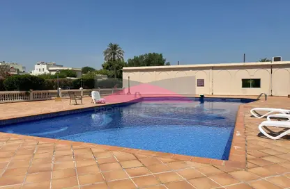 Compound - 4 Bedrooms - 4 Bathrooms for rent in Saar - Northern Governorate