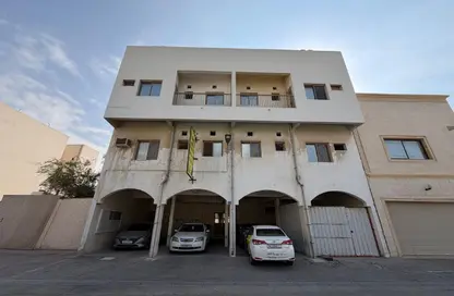 شقة - 2 غرف نوم - 2 حمامات للايجار في عراد - المحرق