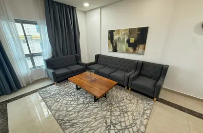 Apartment - 2 Bedrooms - 3 Bathrooms for rent in Al Juffair - Capital Governorate