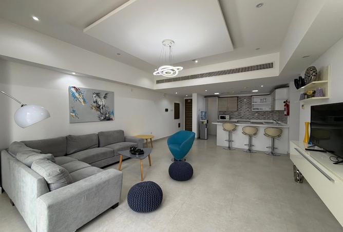 983384 - Property Image 2