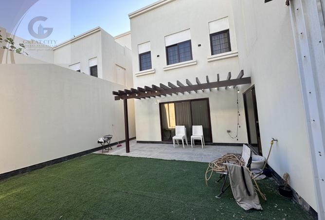 967367 - Property Image 2