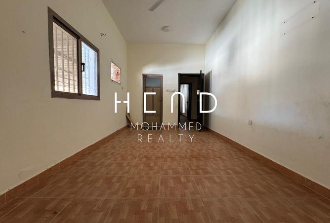 953275 - Property Image 3
