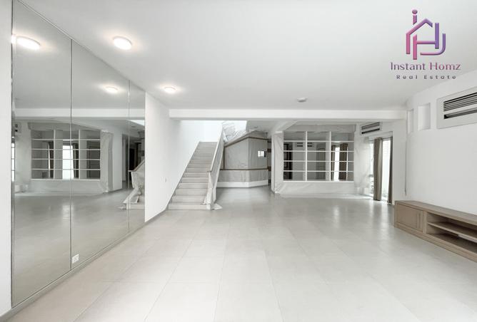 975671 - Property Main Image