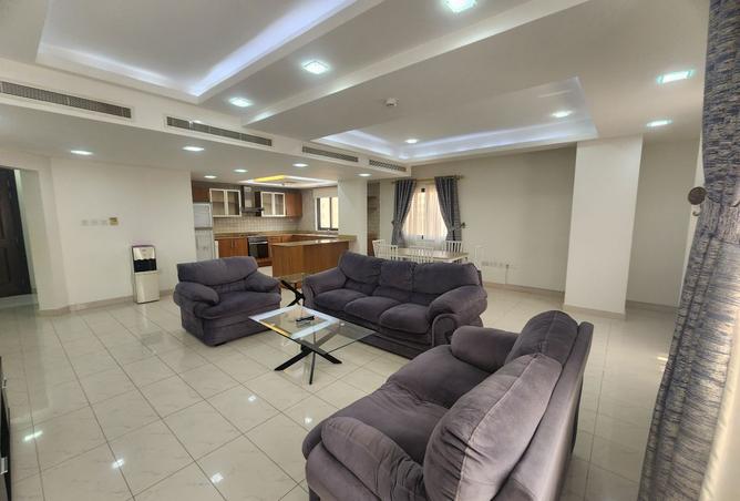 953022 - Property Image 2