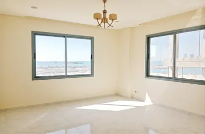 Apartment - 2 Bedrooms - 3 Bathrooms for rent in Hidd - Muharraq Governorate