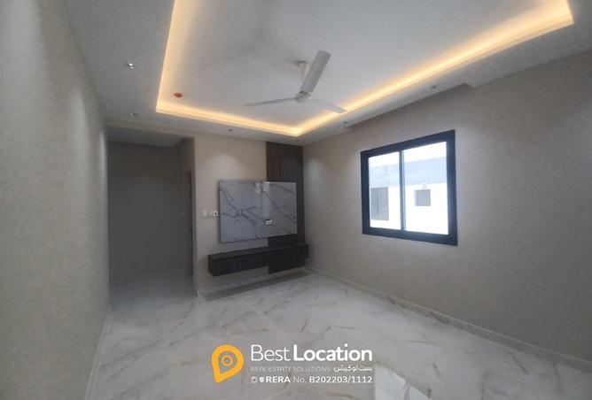 929661 - Property Image 2