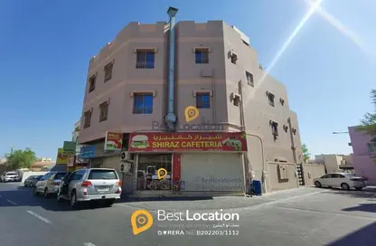 عمارة بالكامل - استوديو - 8 حمامات للبيع في المحرق - المحرق