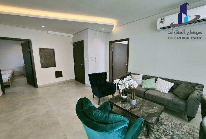 Apartment - 2 Bedrooms - 2 Bathrooms for rent in Mahooz - Manama - Capital Governorate