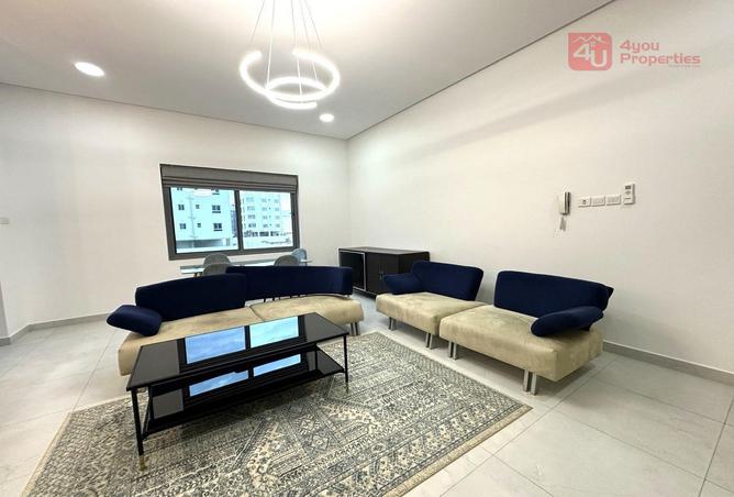 900427 - Property Image 3