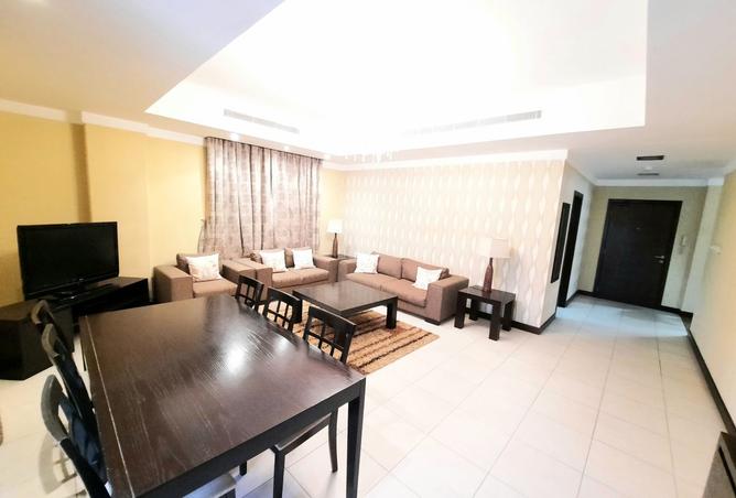 965011 - Property Image 2