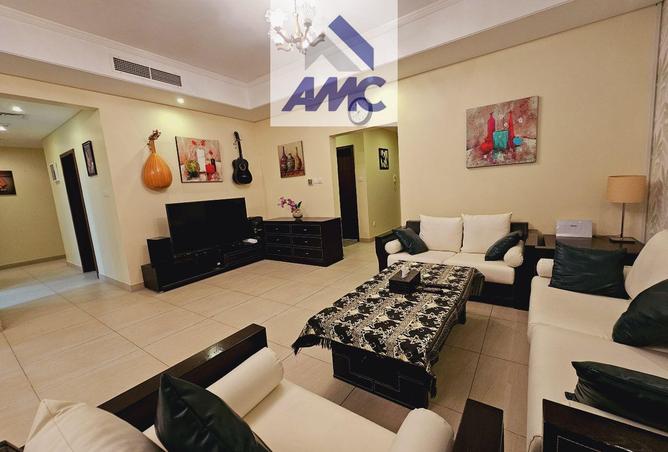 952651 - Property Image 2