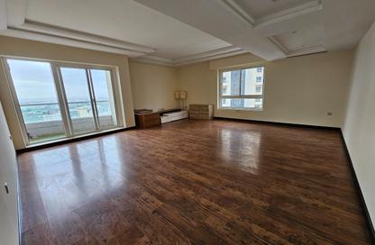 Apartment - 3 Bedrooms - 5 Bathrooms for rent in Abraj Al Lulu - Manama - Capital Governorate