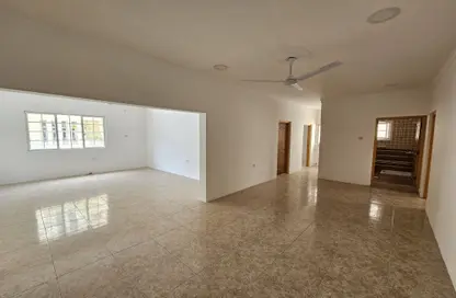 Apartment - 2 Bedrooms - 1 Bathroom for rent in Isa Town - Central Governorate