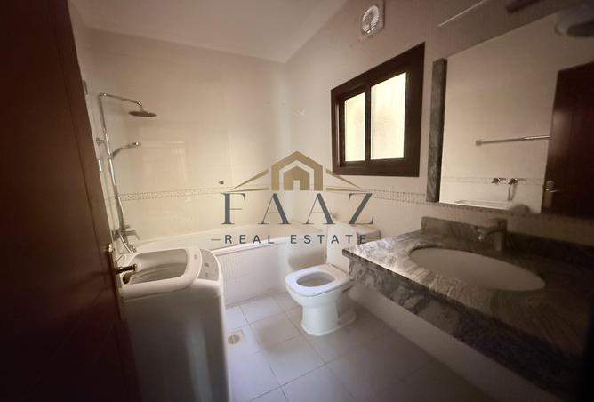 992425 - Property Image 3