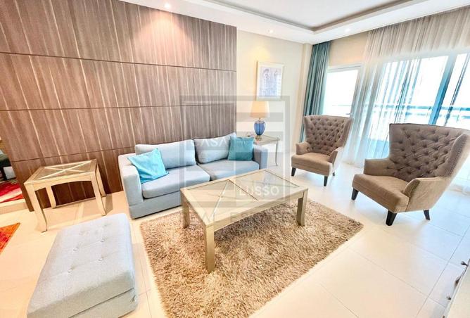 989888 - Property Image 2