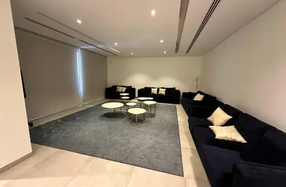 Villa - 5 Bedrooms - 6 Bathrooms for rent in Mahooz - Manama - Capital Governorate